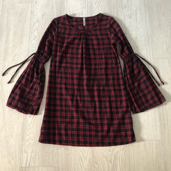 2 Hearts Plaid Flannel Bell-Sleeve Shift Dress - Picture 9 of 16